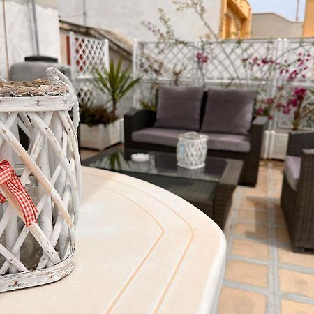 Vele Bianche Cosy Home Con Terrazza โปลีญาโนอามาเร ภายนอก รูปภาพ