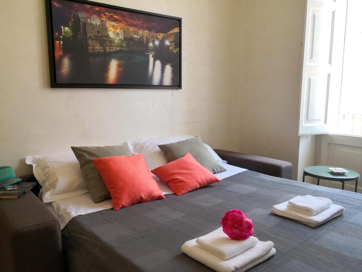 Vele Bianche Cosy Home Con Terrazza โปลีญาโนอามาเร ภายนอก รูปภาพ